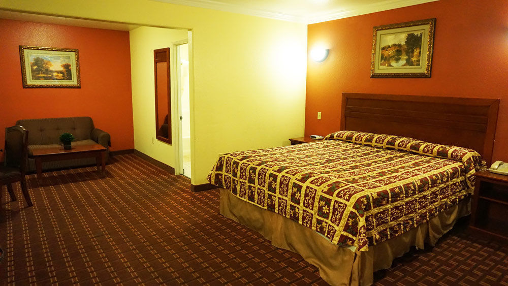 Regency Inn & Suites Downey Dış mekan fotoğraf