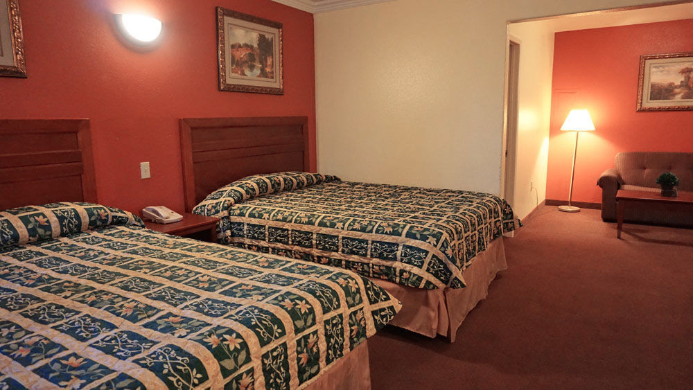Regency Inn & Suites Downey Dış mekan fotoğraf