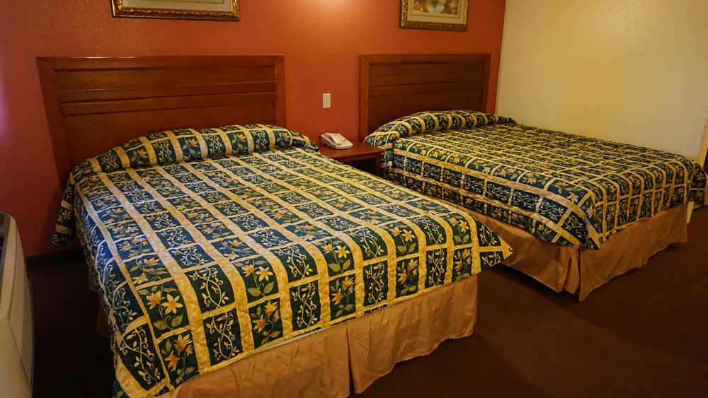 Regency Inn & Suites Downey Dış mekan fotoğraf