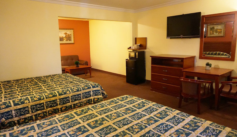 Regency Inn & Suites Downey Dış mekan fotoğraf