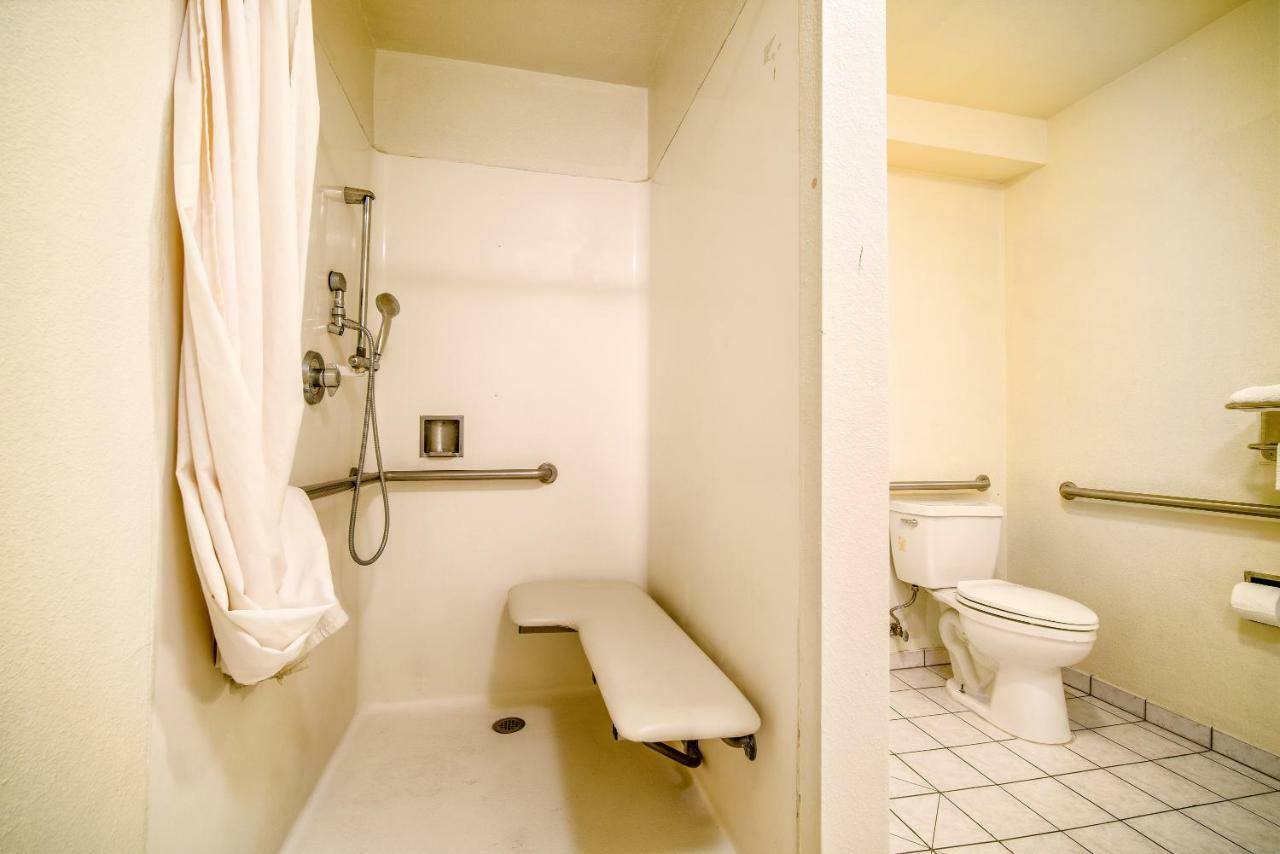 Regency Inn & Suites Downey Dış mekan fotoğraf
